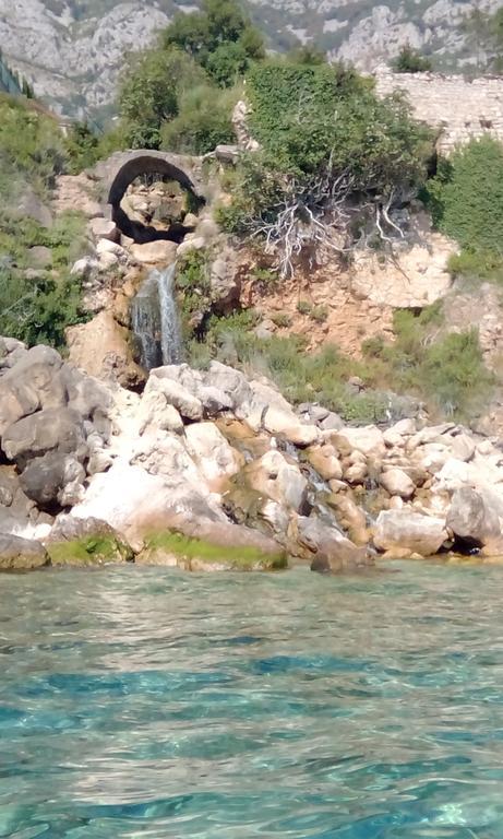 فيلا Stone House In Buljarica Petrovac المظهر الخارجي الصورة