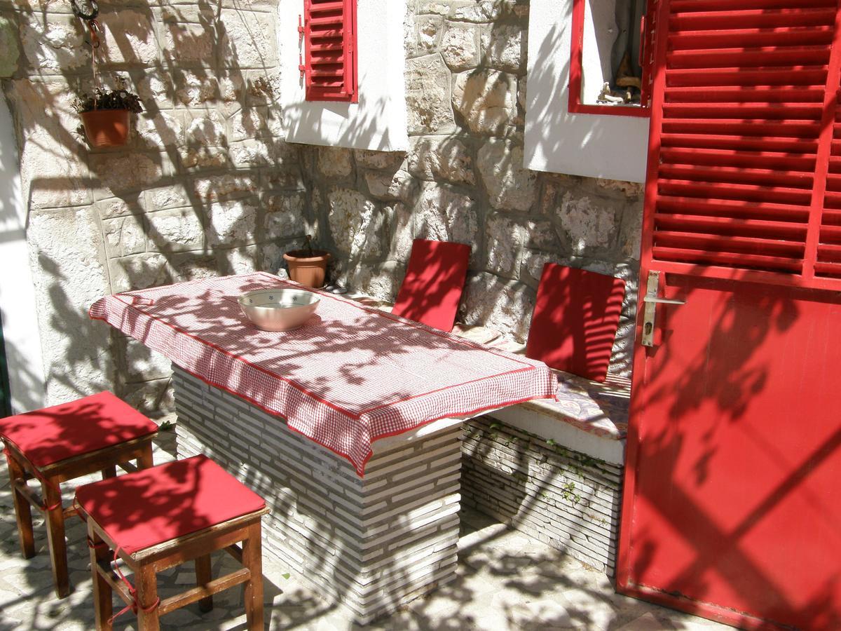 فيلا Stone House In Buljarica Petrovac المظهر الخارجي الصورة