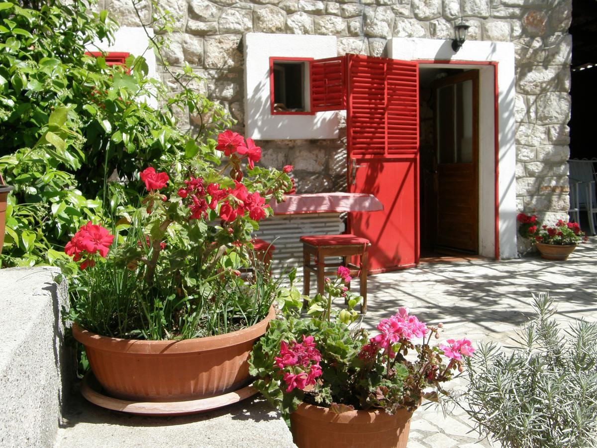 فيلا Stone House In Buljarica Petrovac المظهر الخارجي الصورة